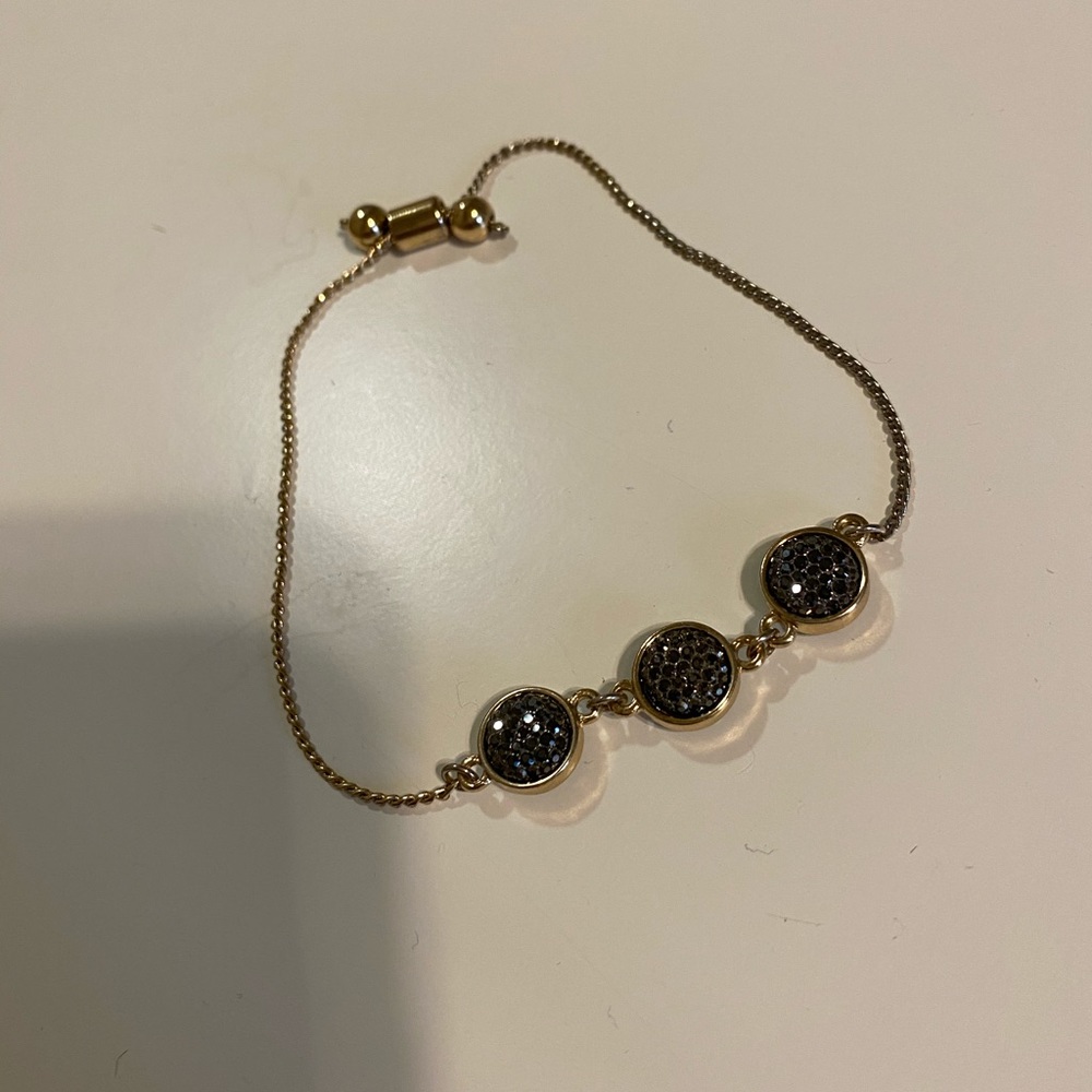 Black and gold adjustable bracelet